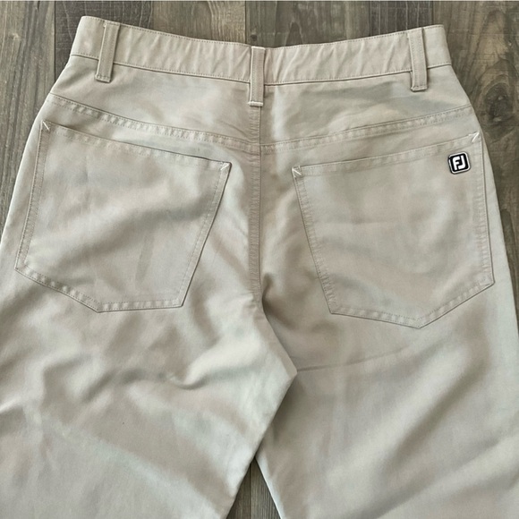 FootJoy FJ 5 Pocket Performance Golf Pants
Stretch
Men’s Size 30x31 
Tan Khaki - Picture 7 of 7